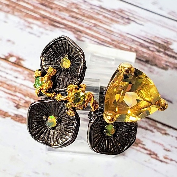 The Girl With Kaleidoscope Eyes Jewelry - Citrine Artisan Pond Life Ring